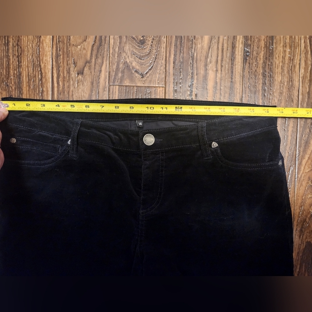 Kut from the Kloth Black Catherine Boyfriend Corduroy Pants SZ 14 - Picture 2 of 10